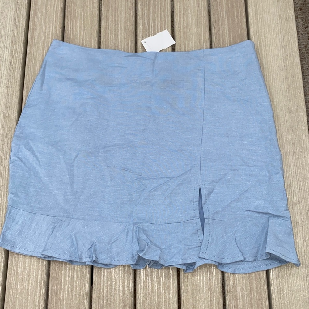 NWT - Alcoa Baby Blue Ruffle Hem Mini Skirt, Size Medium